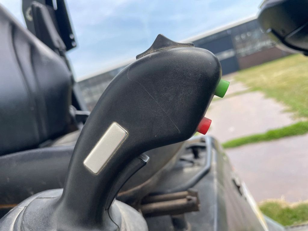 Giant G1500HD Xtra HD assen met kenteken 376 uur!