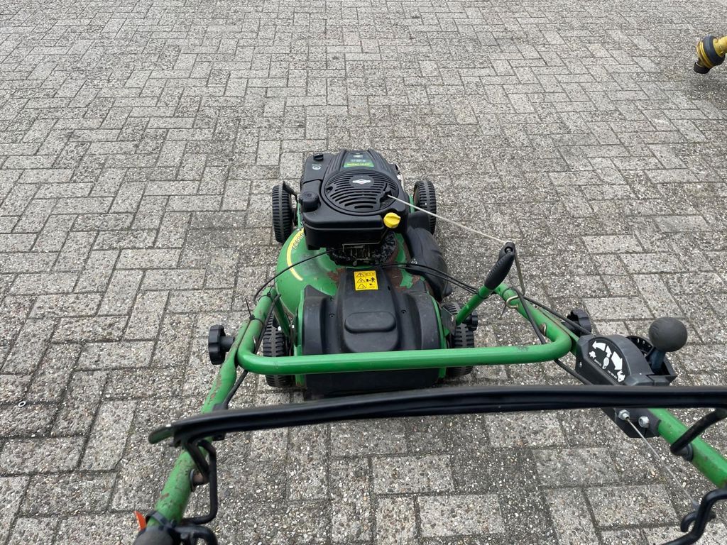John Deere JS63V