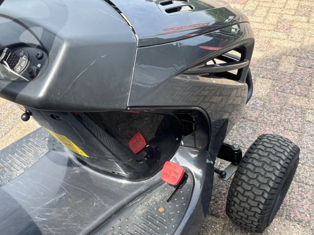 Alko Zitmaaier gebruikt met grasopvang Hydrostaat