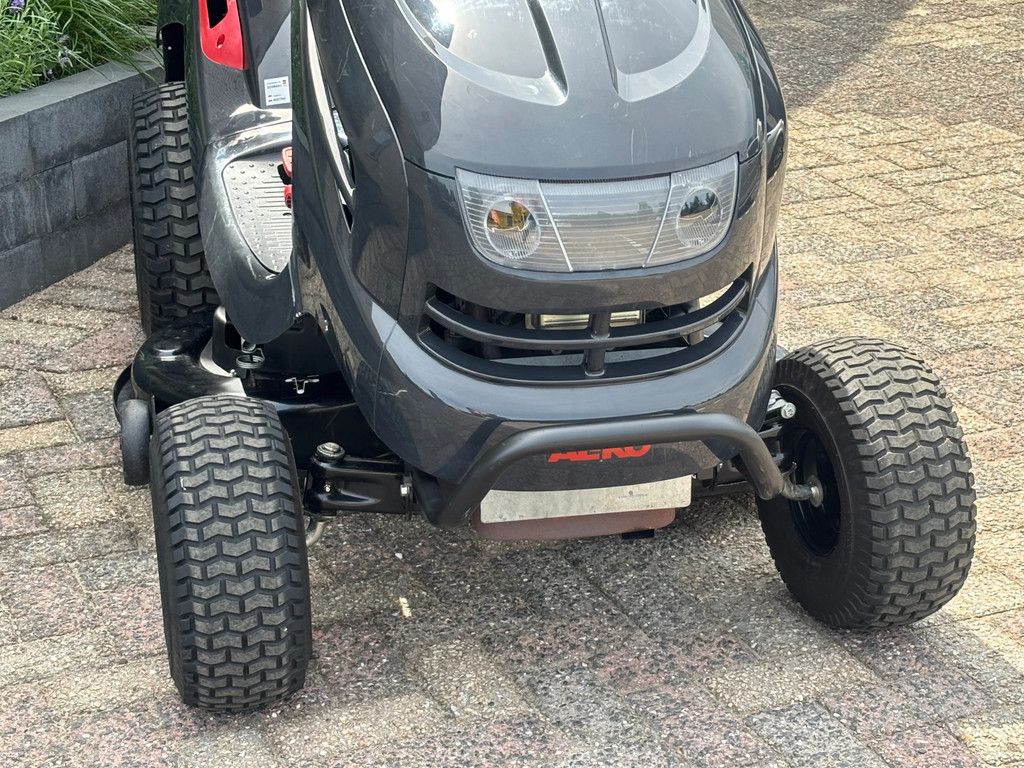 Alko Zitmaaier gebruikt met grasopvang Hydrostaat