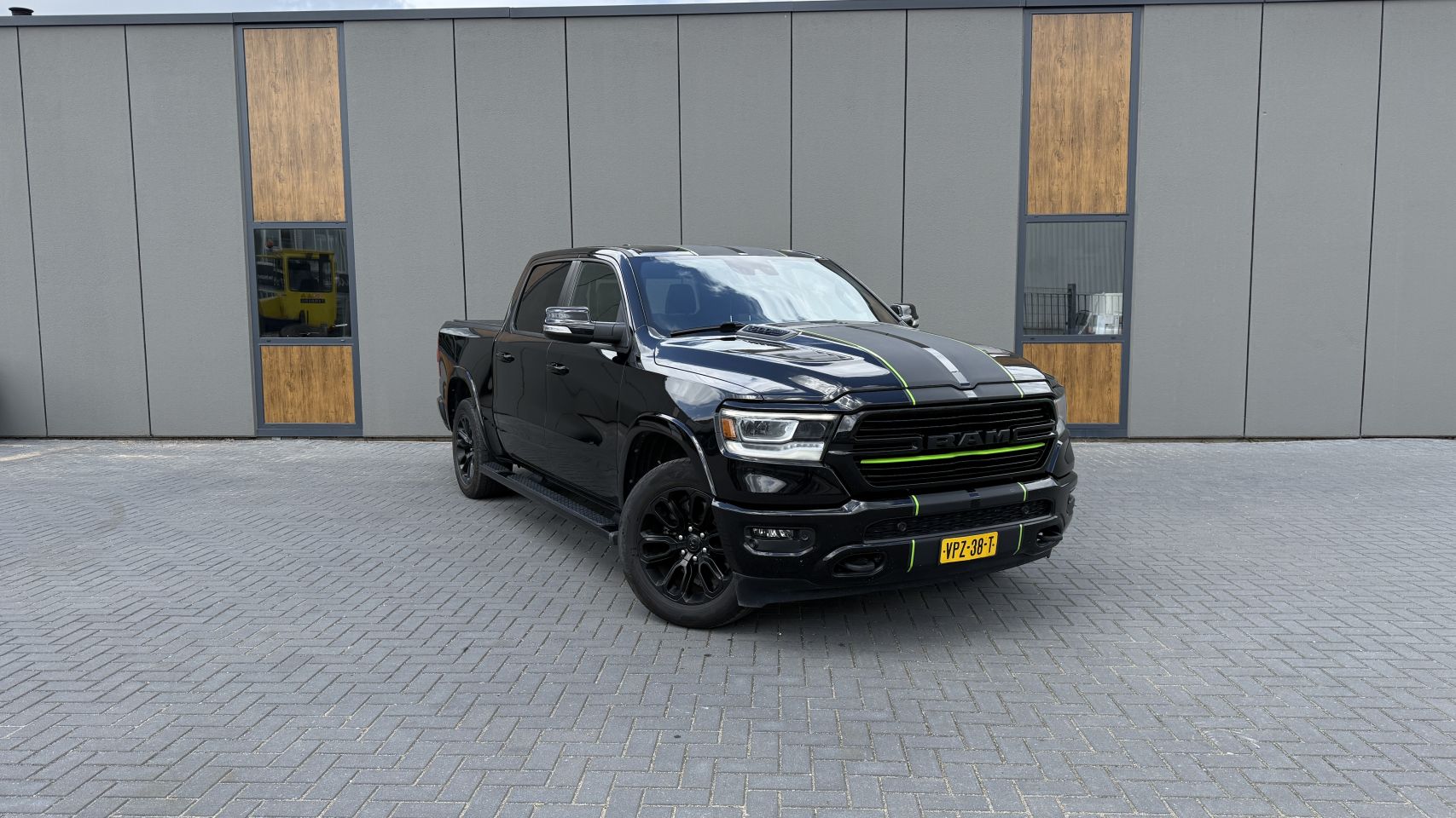 Dodge Ram 1500 2022 ( Night Edition) lease/ koop/ inruil