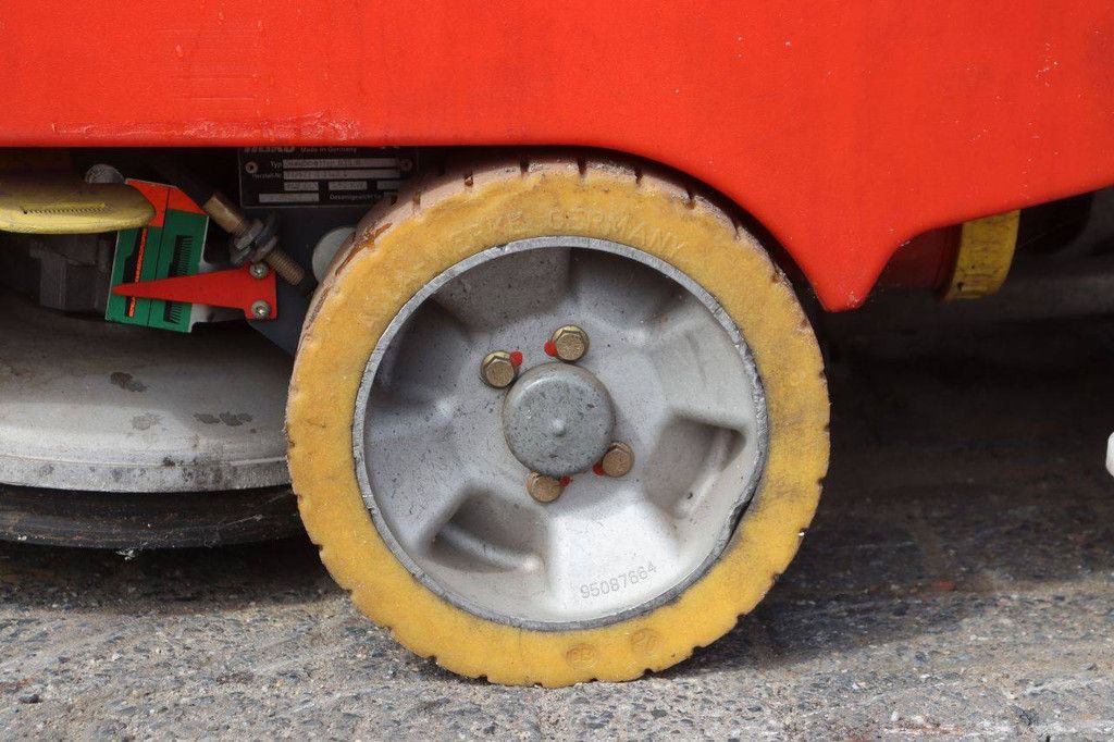 Scheuersaugmaschine Hako Scrubmaster B75-R Elektrisch