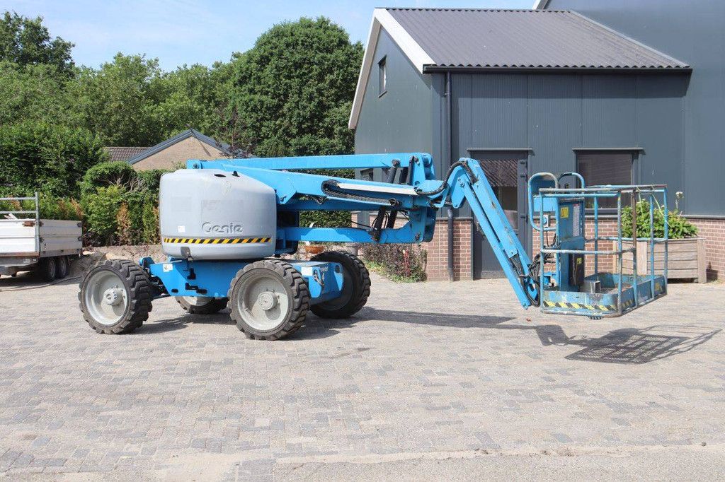 Articulating boom lift Genie Z-45/25 Diesel 227kg 15.8m 2006