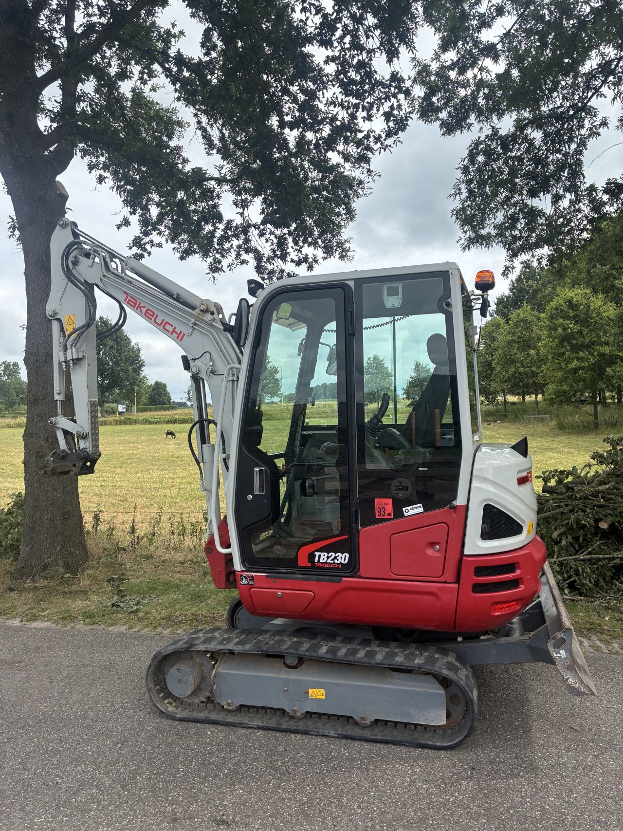 Takeuchi TB230
