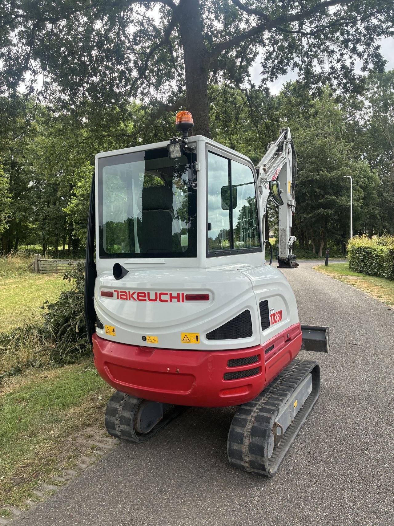 Takeuchi TB230