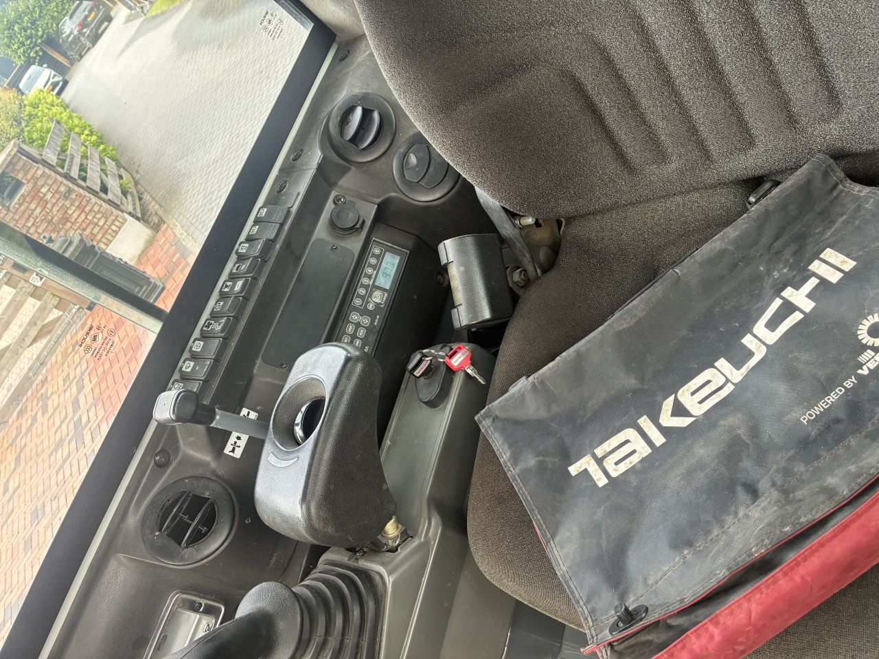 Takeuchi TB230