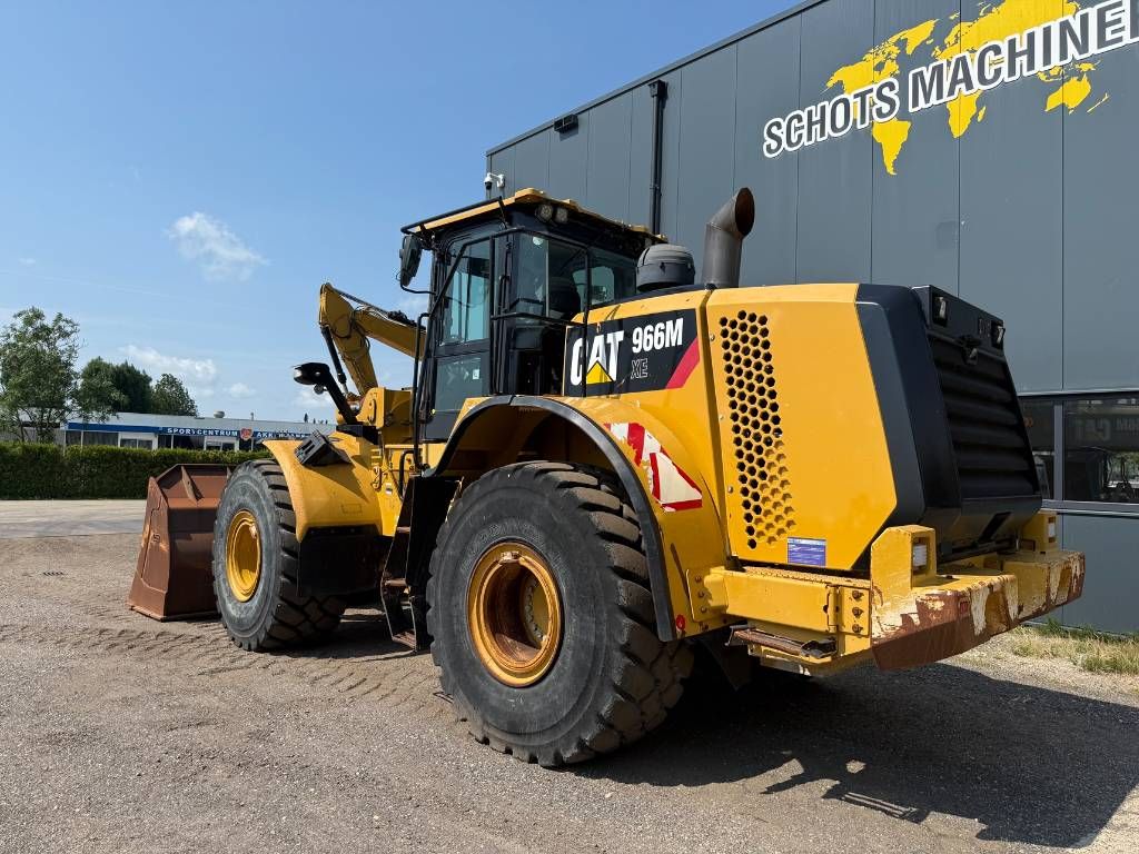 CAT 966 M