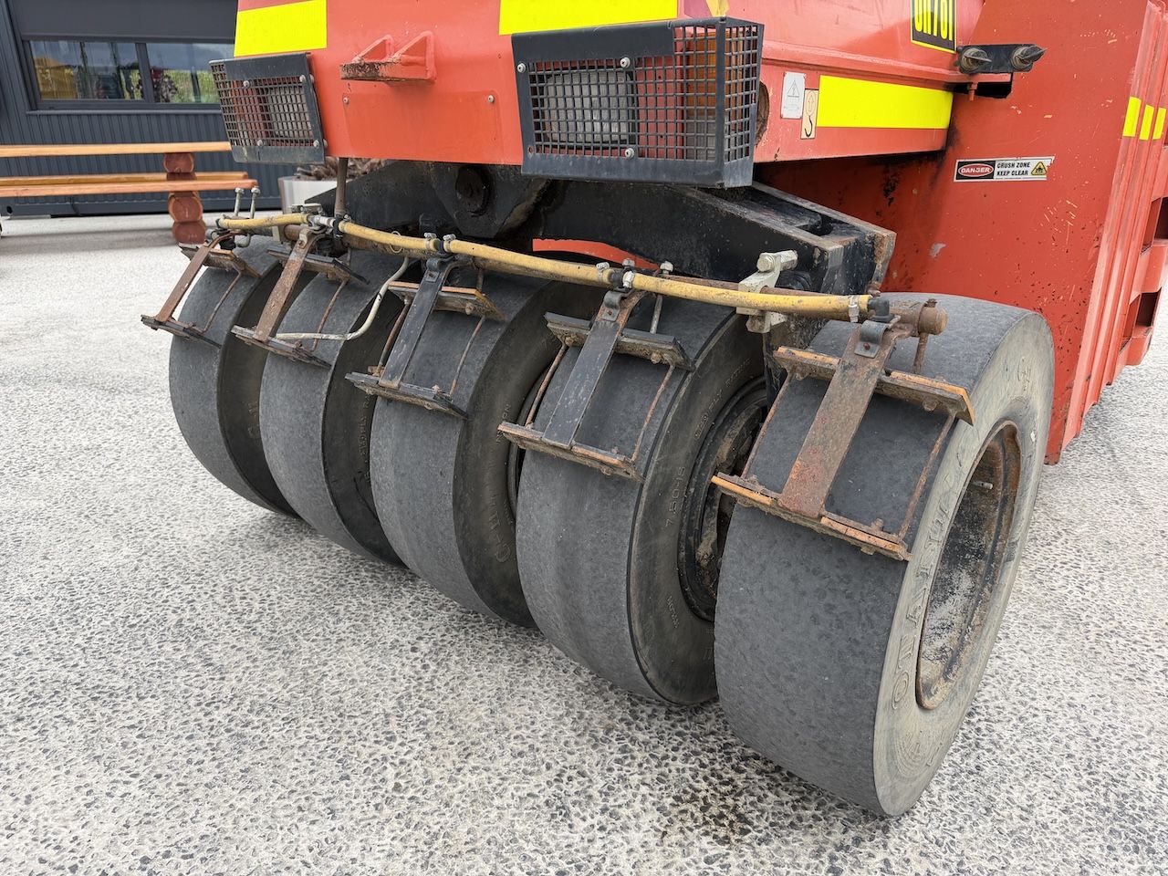 Dynapac CP142 Bandenwals