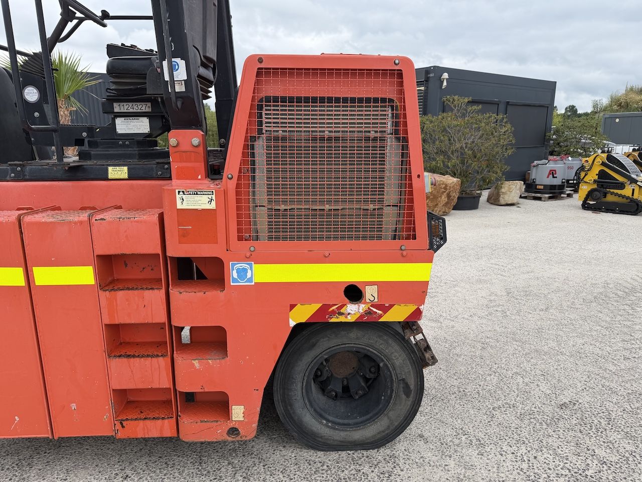 Dynapac CP142 Bandenwals