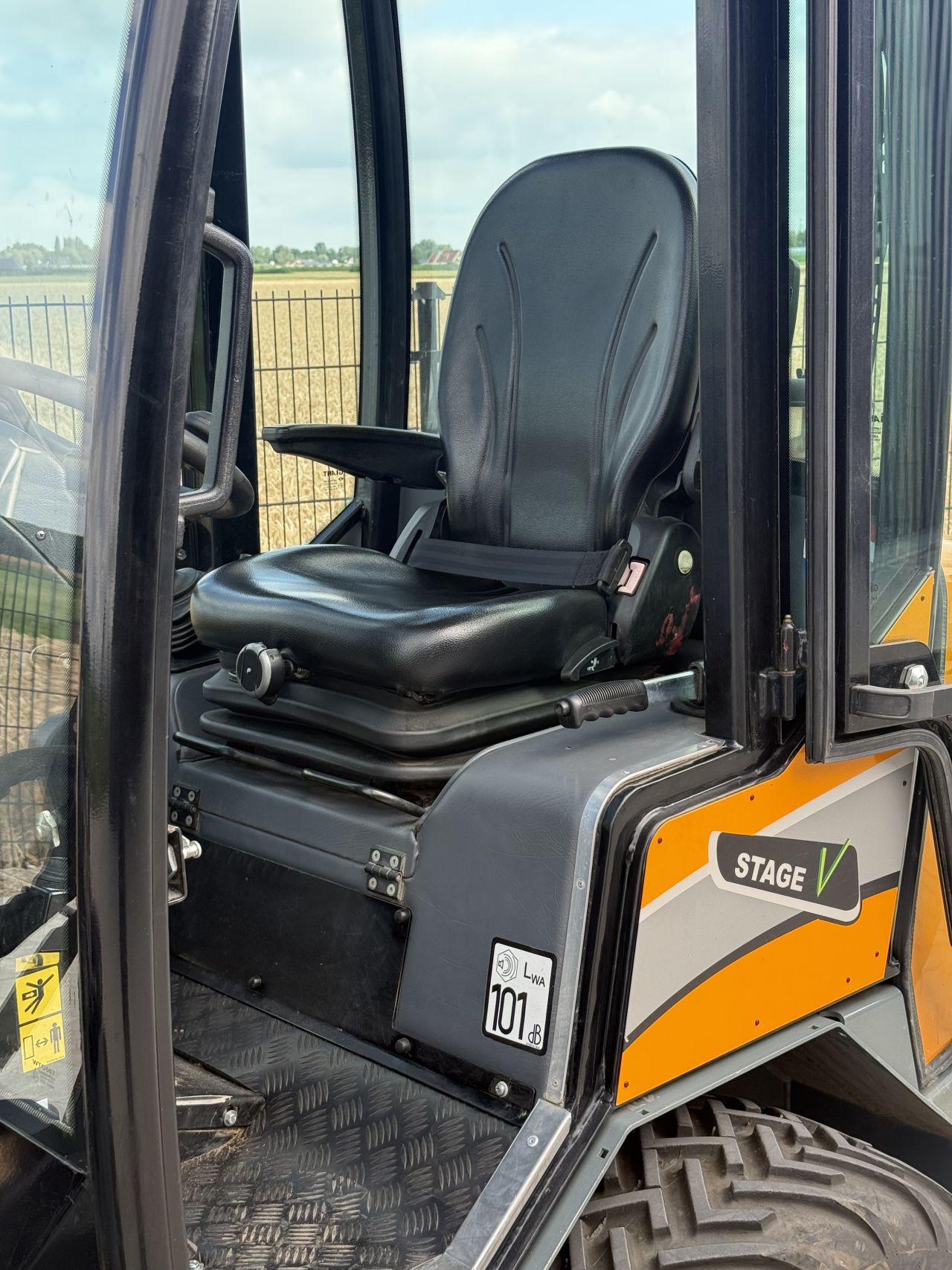 Giant g2500 extra HD mini shovel