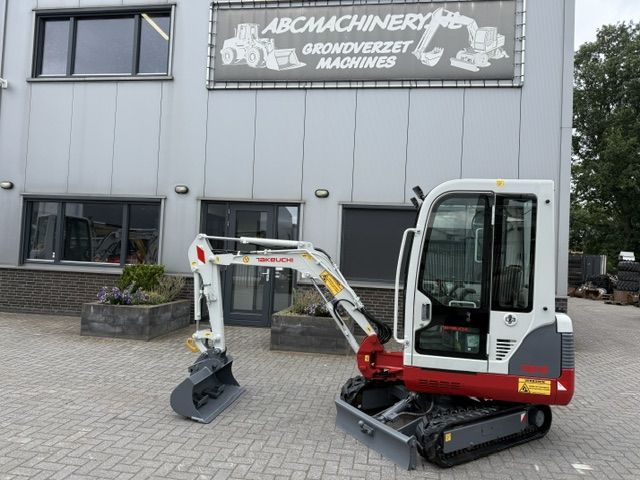 Takeuchi TB016 Minigraver Minikraan Kubota CAT Volvo