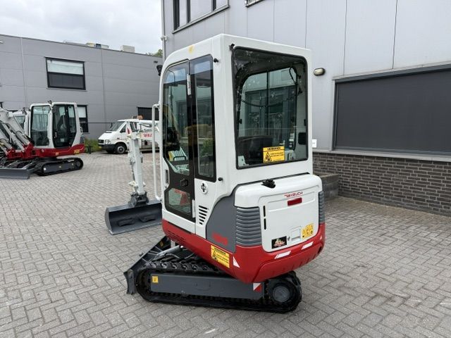 Takeuchi TB016 Minigraver Minikraan Kubota CAT Volvo