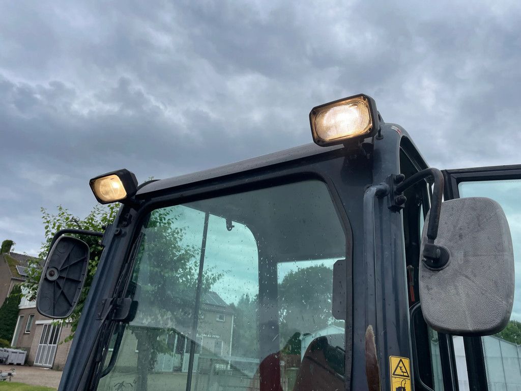 Kubota KX027-4