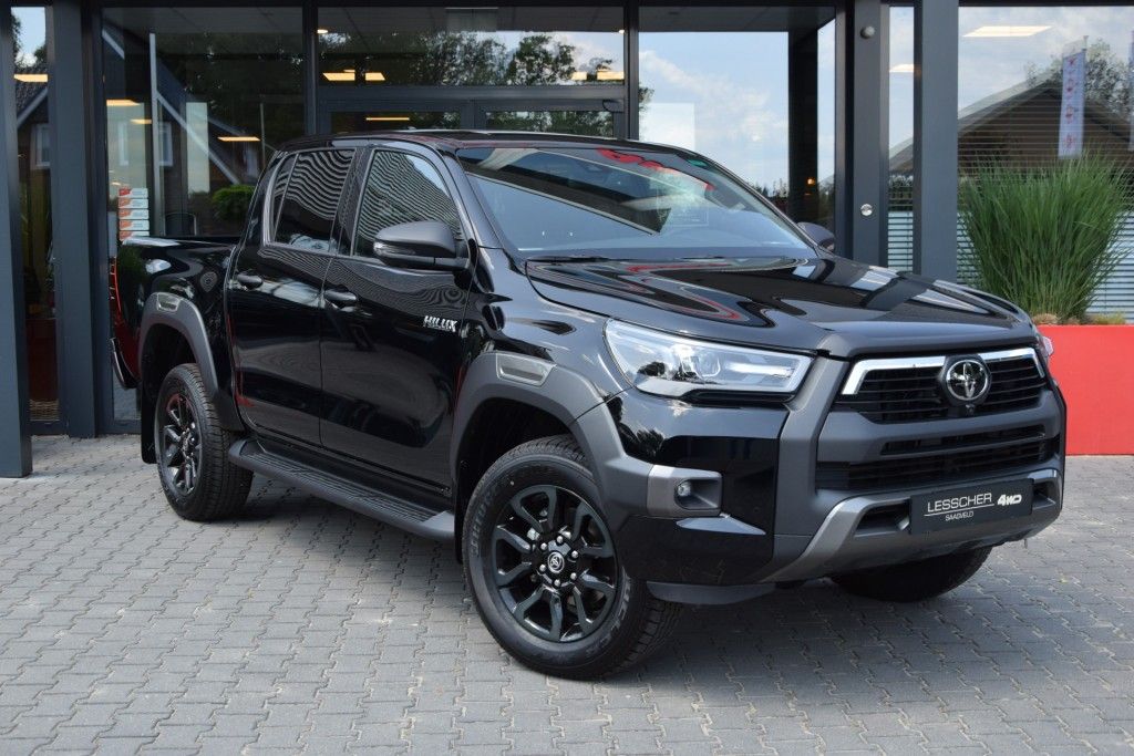 Toyota Hilux 2.8 D-4D DUBBEL CABIN 48V HYBRIDE INVINCIBLE A/T 4WD 2 ZITS VAN