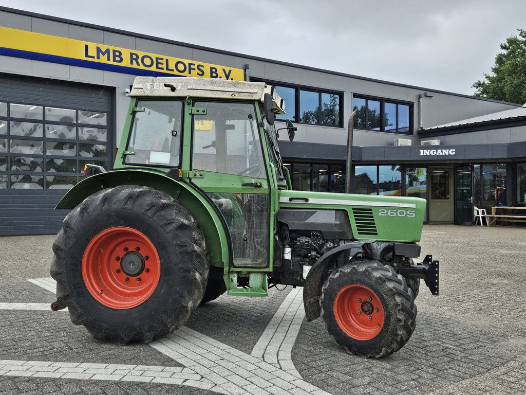 Fendt 260 S landbouwtrekker