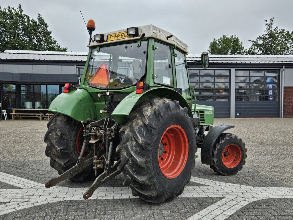 Fendt 260 S landbouwtrekker