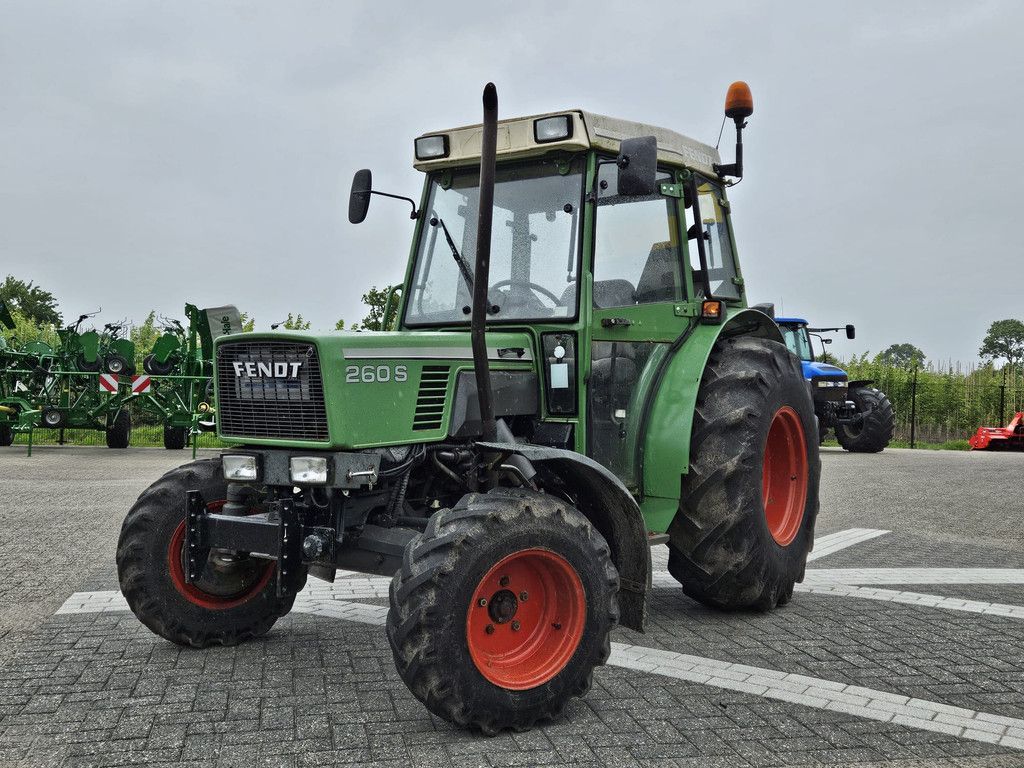 Fendt 260 S landbouwtrekker
