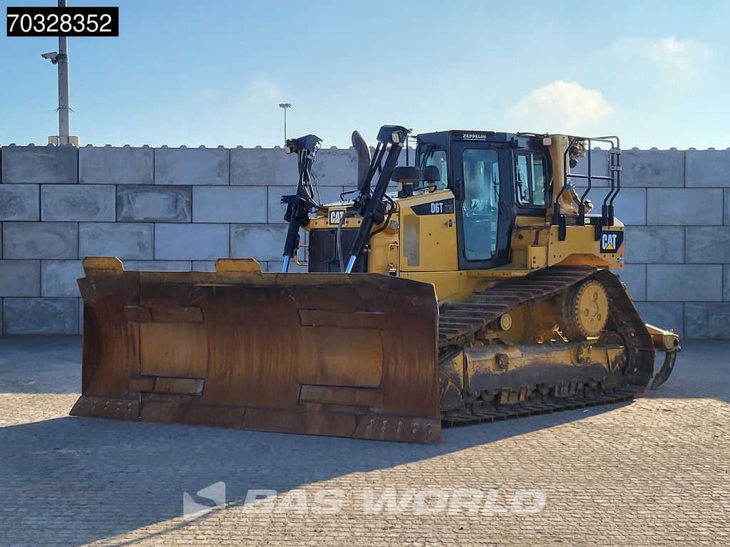 Caterpillar D6 T XW 3M Wide - Ripper