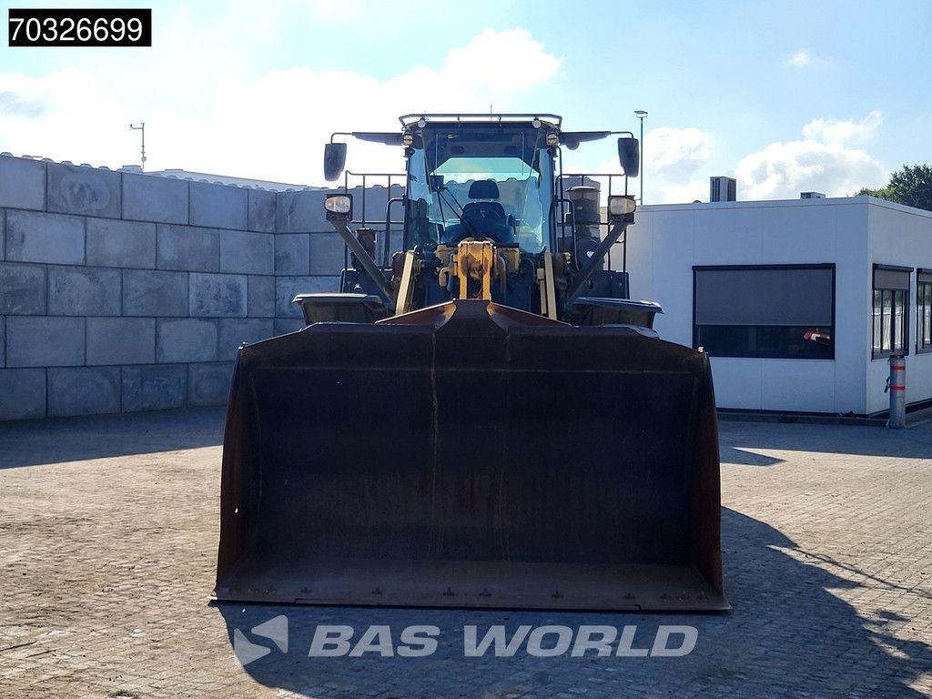 Komatsu WA470 -8E0