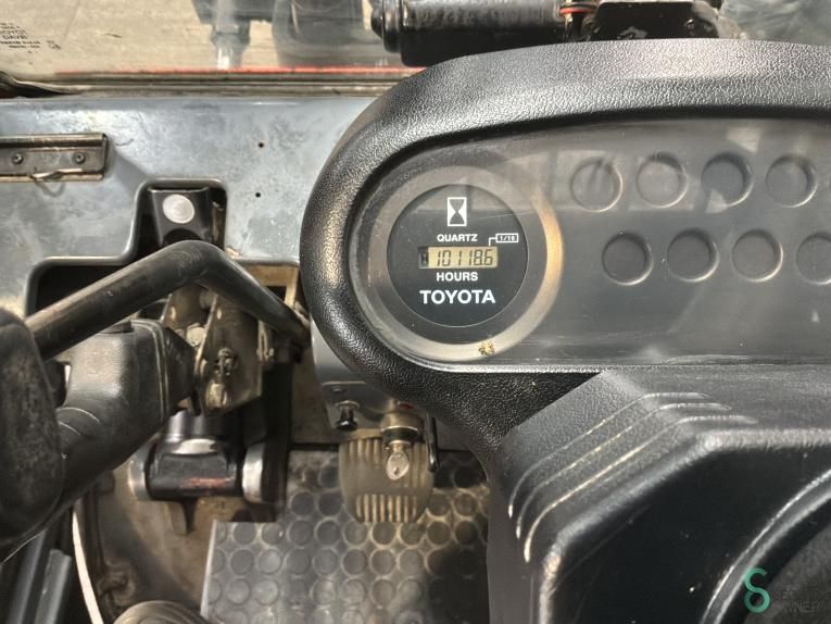 Forklifts LPG Toyota 42-6FGF25 1998