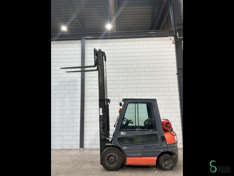 Forklifts LPG Toyota 42-6FGF25 1998