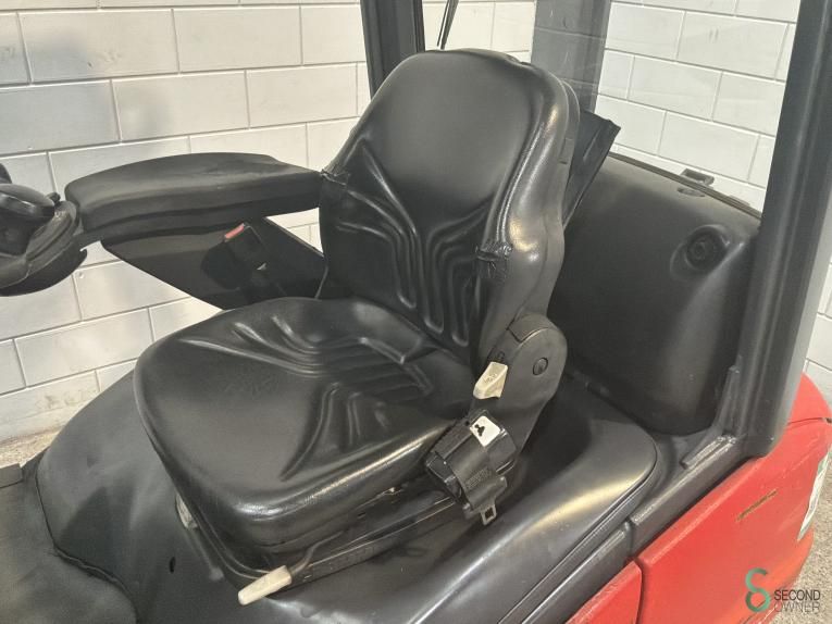 Forklifts LPG Linde H16T-01 2009