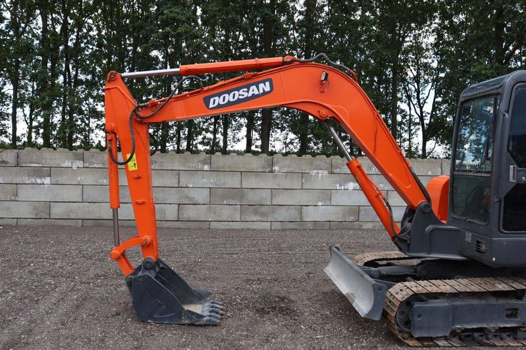 Doosan DH55-V Raupenbagger, Diesel, 40 kW, Baujahr 2010