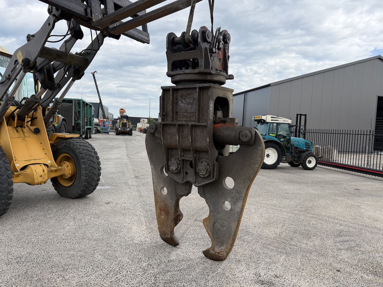 NPK S-24XCR Beton vergruizer