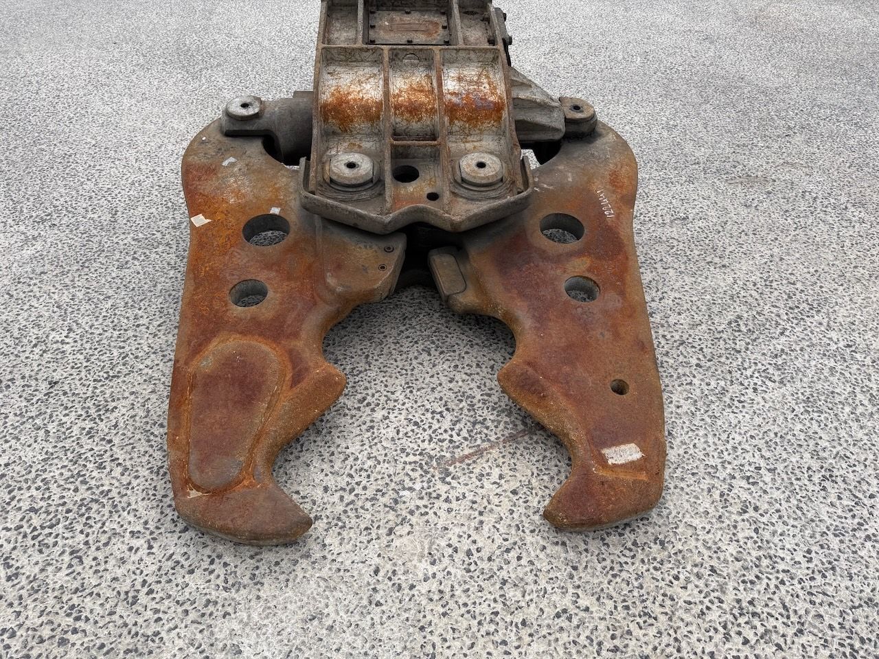NPK S-24XCR Beton vergruizer