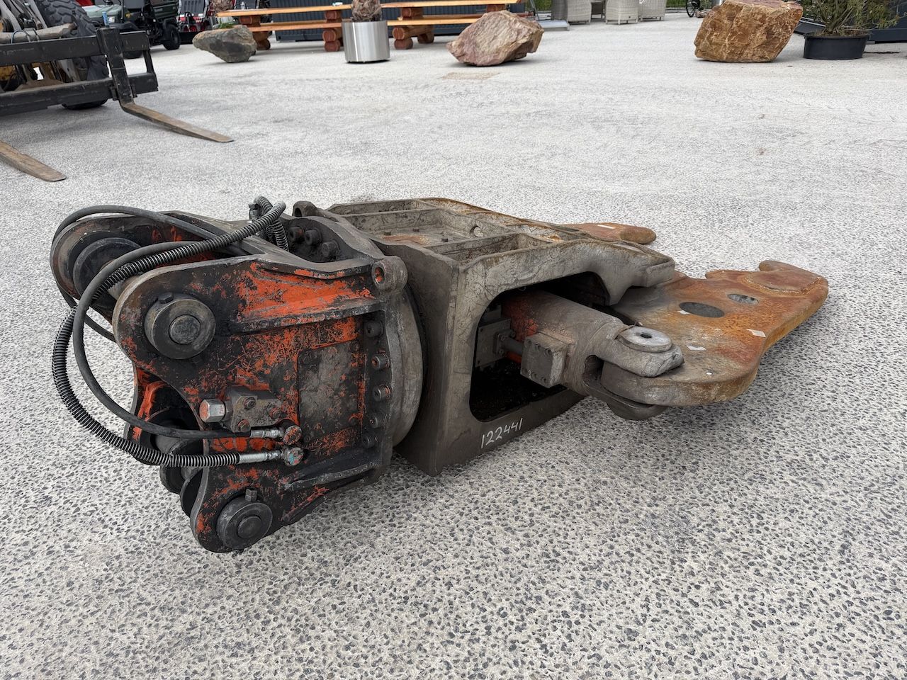 NPK S-24XCR Beton vergruizer