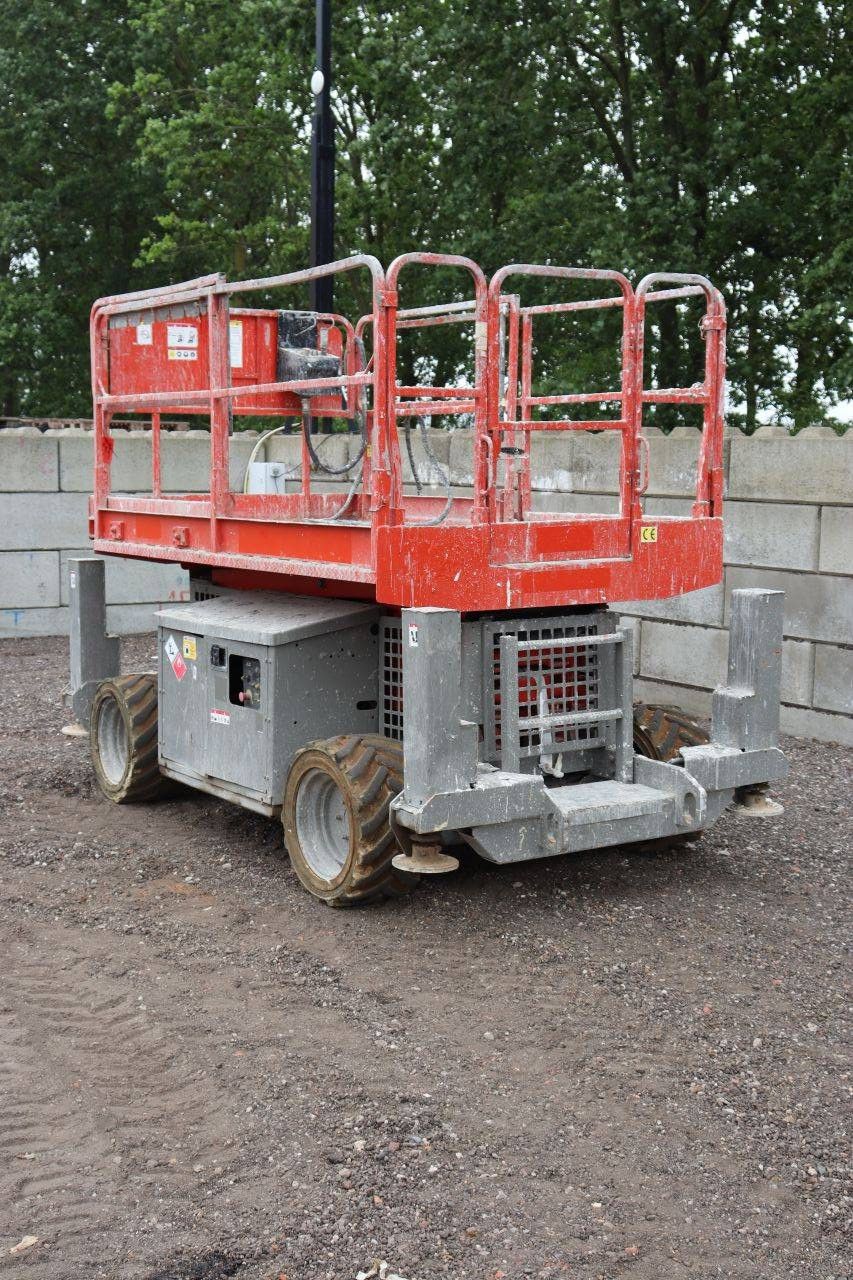 Scherenbühne JLG 260MRT Diesel 570 kg 9,92 m 2006