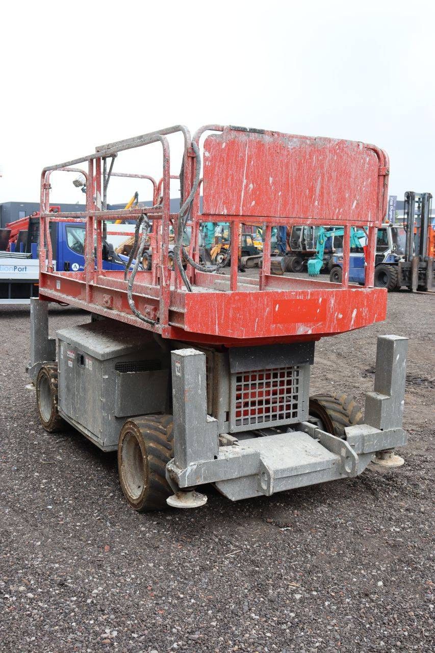 Scherenbühne JLG 260MRT Diesel 570 kg 9,92 m 2006