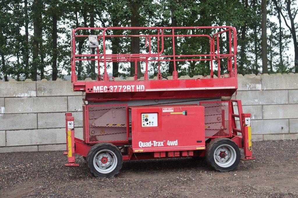 Schaarhoogwerker Mec 3772RT HD Diesel 680kg 13.3m