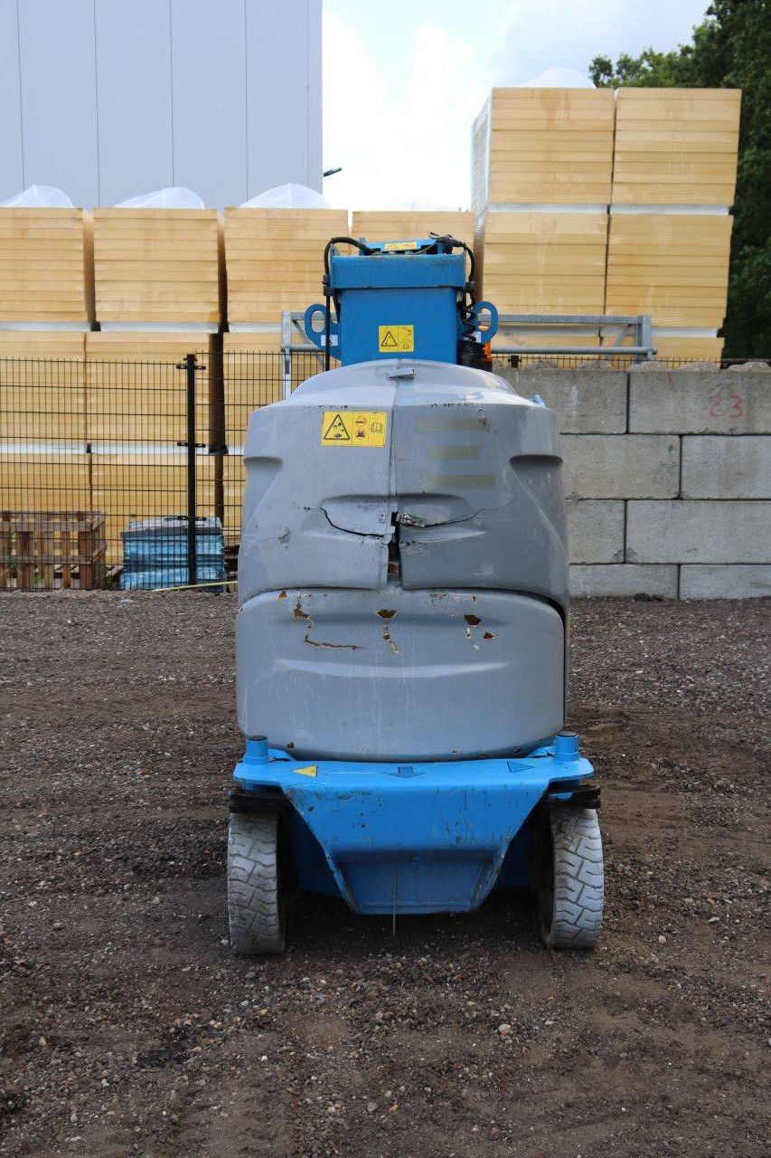 Genie GR26J Elektrischer Mastlift 200 kg 9,9 m 2015
