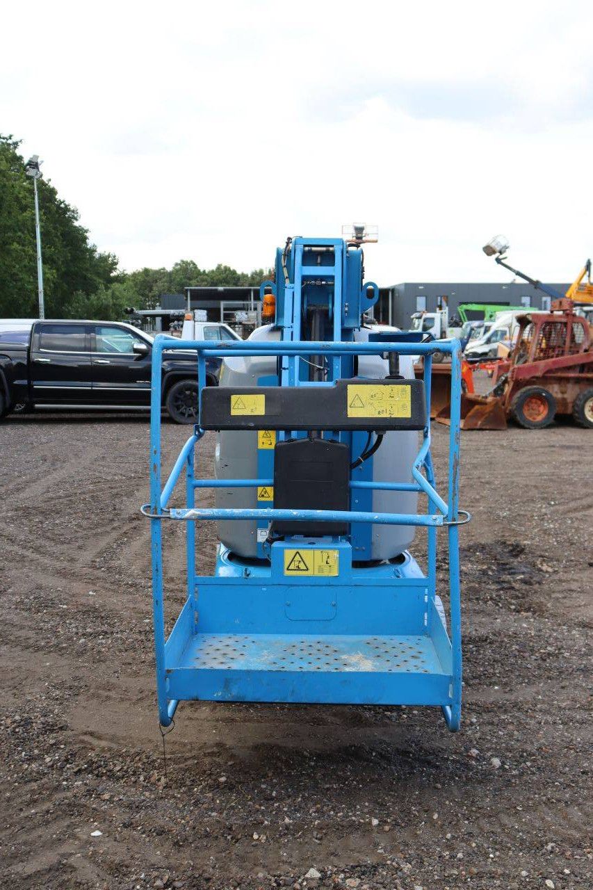 Genie GR26J Elektrischer Mastlift 200 kg 9,9 m 2015
