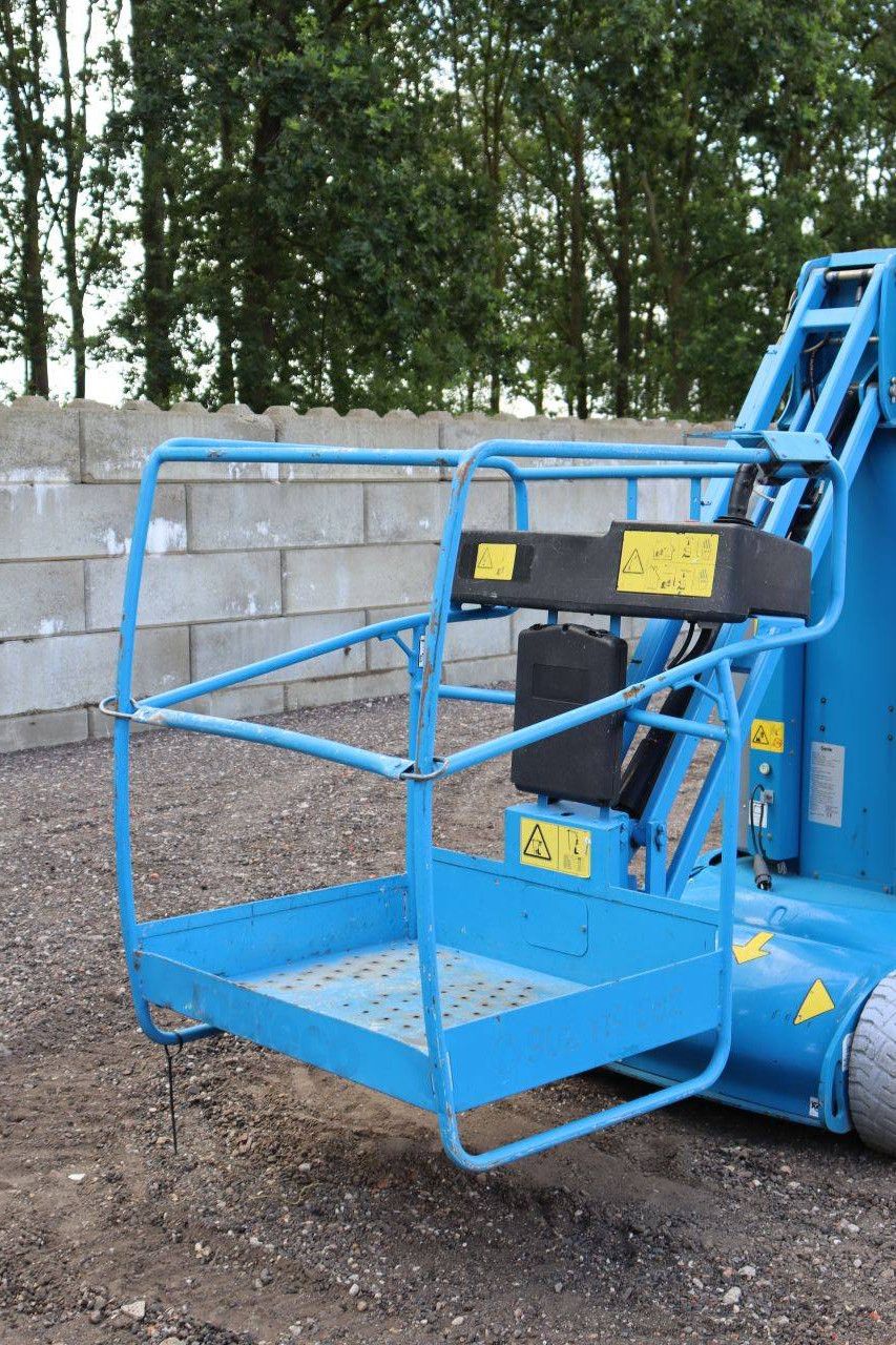 Genie GR26J Elektrischer Mastlift 200 kg 9,9 m 2015