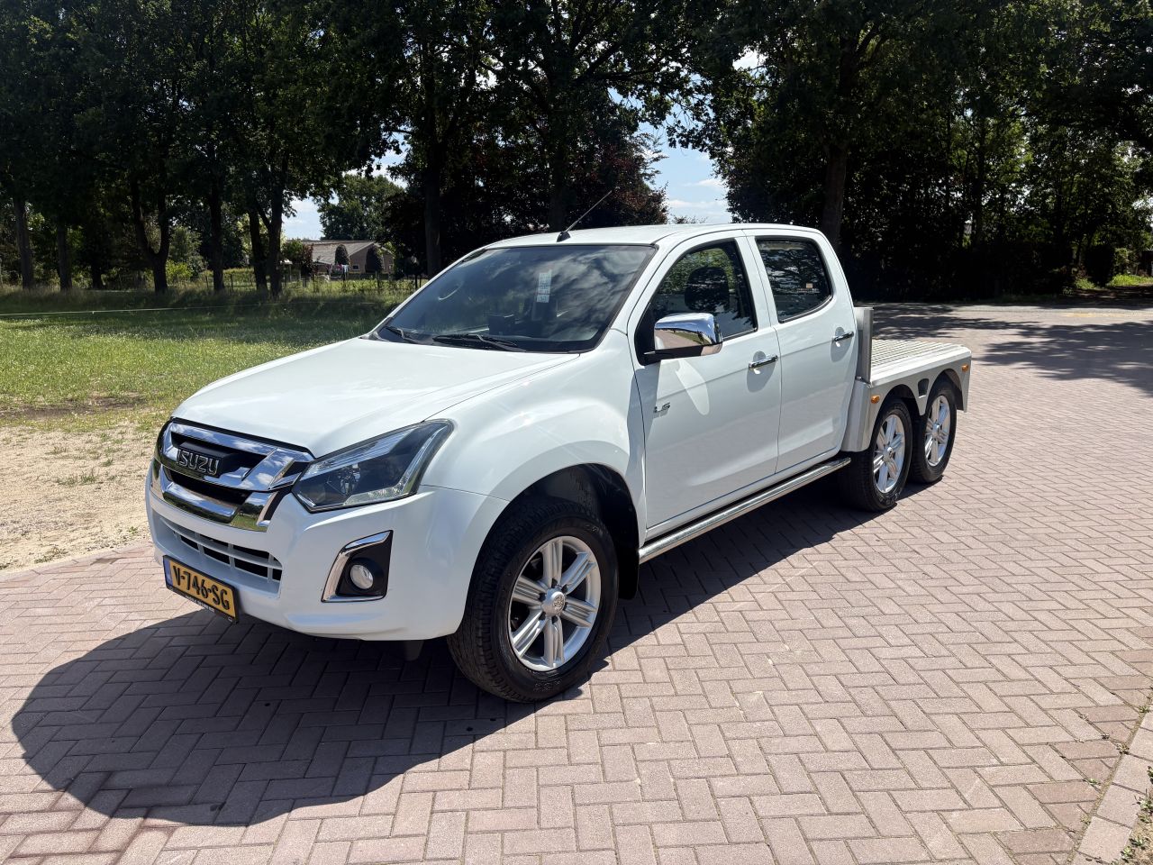 Be trekker isuzu D-Max 1.9 4X4 AUTOMAAT CLIXTAR