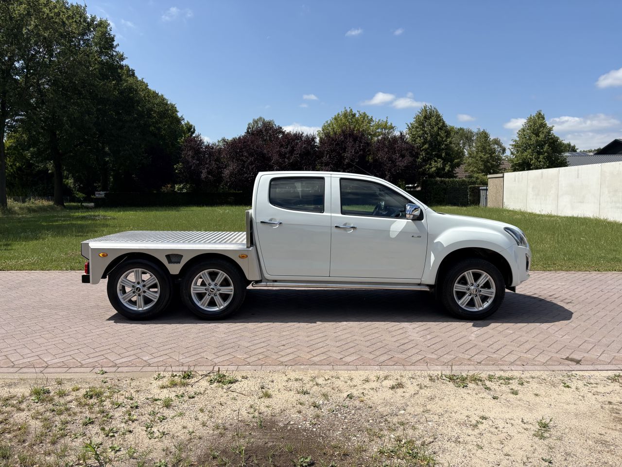 Be trekker isuzu D-Max 1.9 4X4 AUTOMAAT CLIXTAR