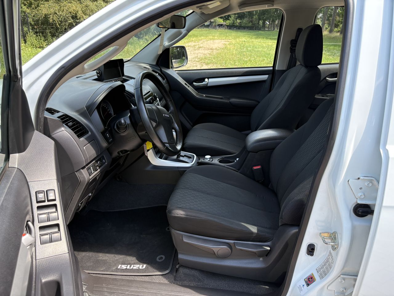 Be trekker isuzu D-Max 1.9 4X4 AUTOMAAT CLIXTAR