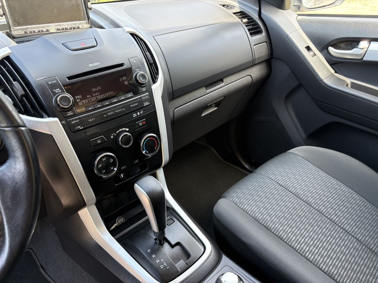 Be trekker isuzu D-Max 1.9 4X4 AUTOMAAT CLIXTAR