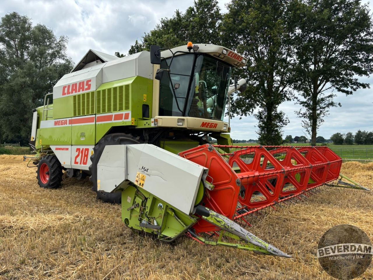 Claas Dominator 218 C600