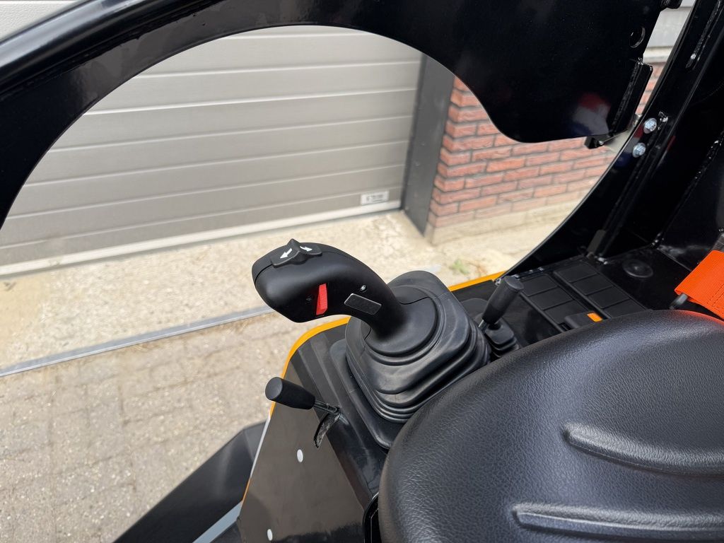 Giant G2300 X-TRA HD minishovel jubileum vol opties!