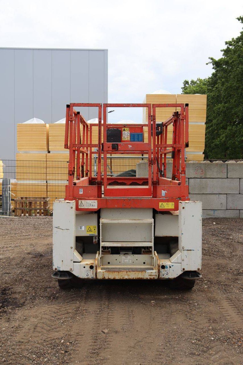 Scherenhebebühne Genie GS-2668 Diesel 567 kg 9,9 m 2011