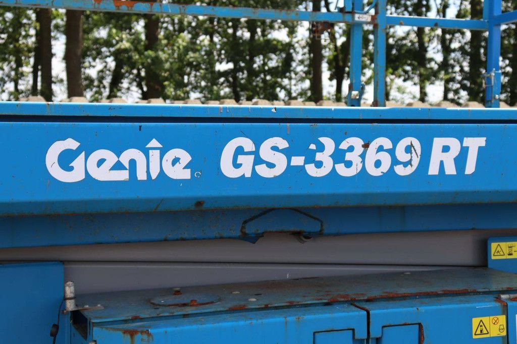 Scissor lift Genie GS3369 RT Diesel 454kg 11.96m 2013
