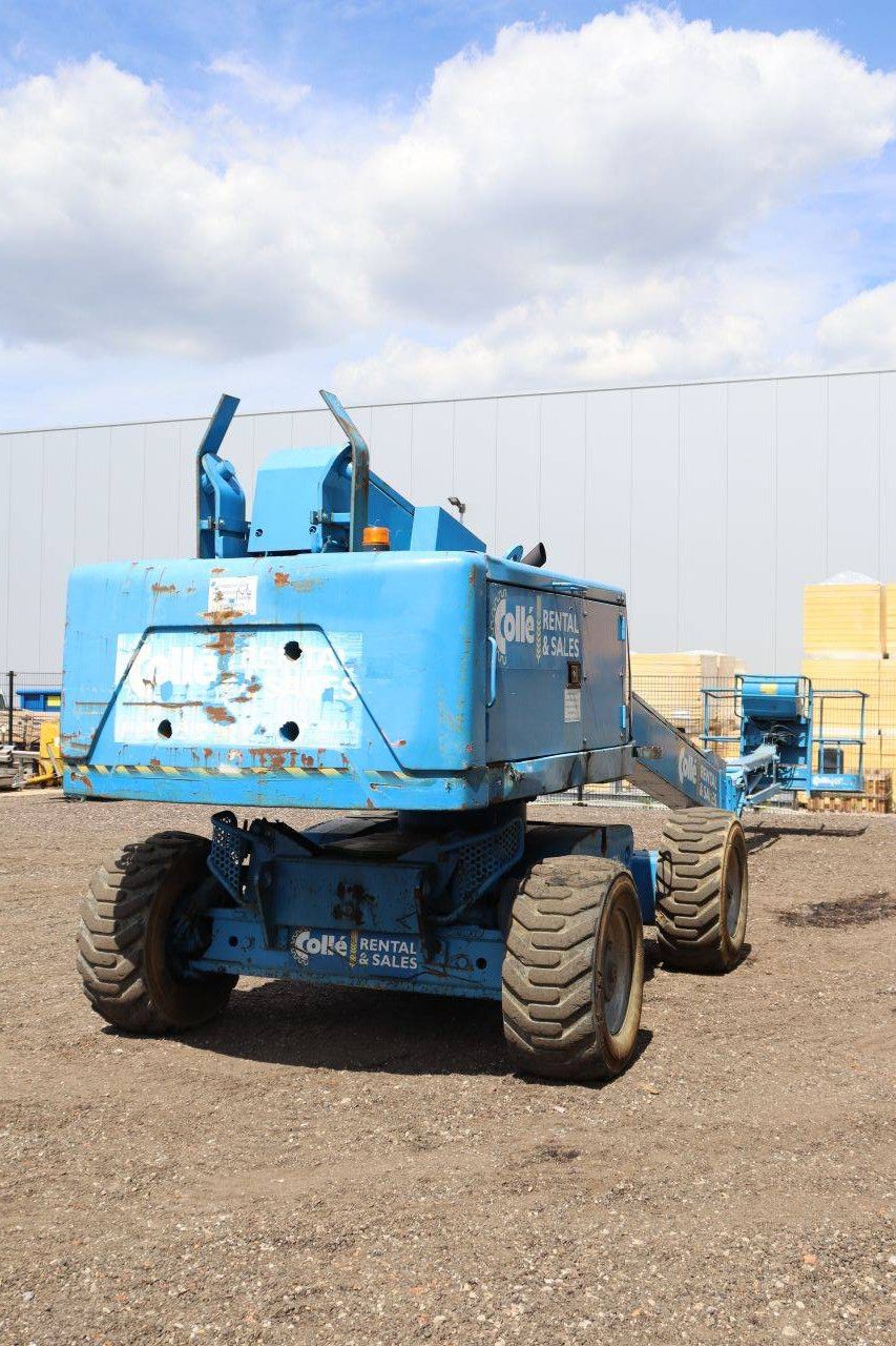 Kniktelescoophoogwerker Aichi SP21AJ Diesel 227kg 23m 2007