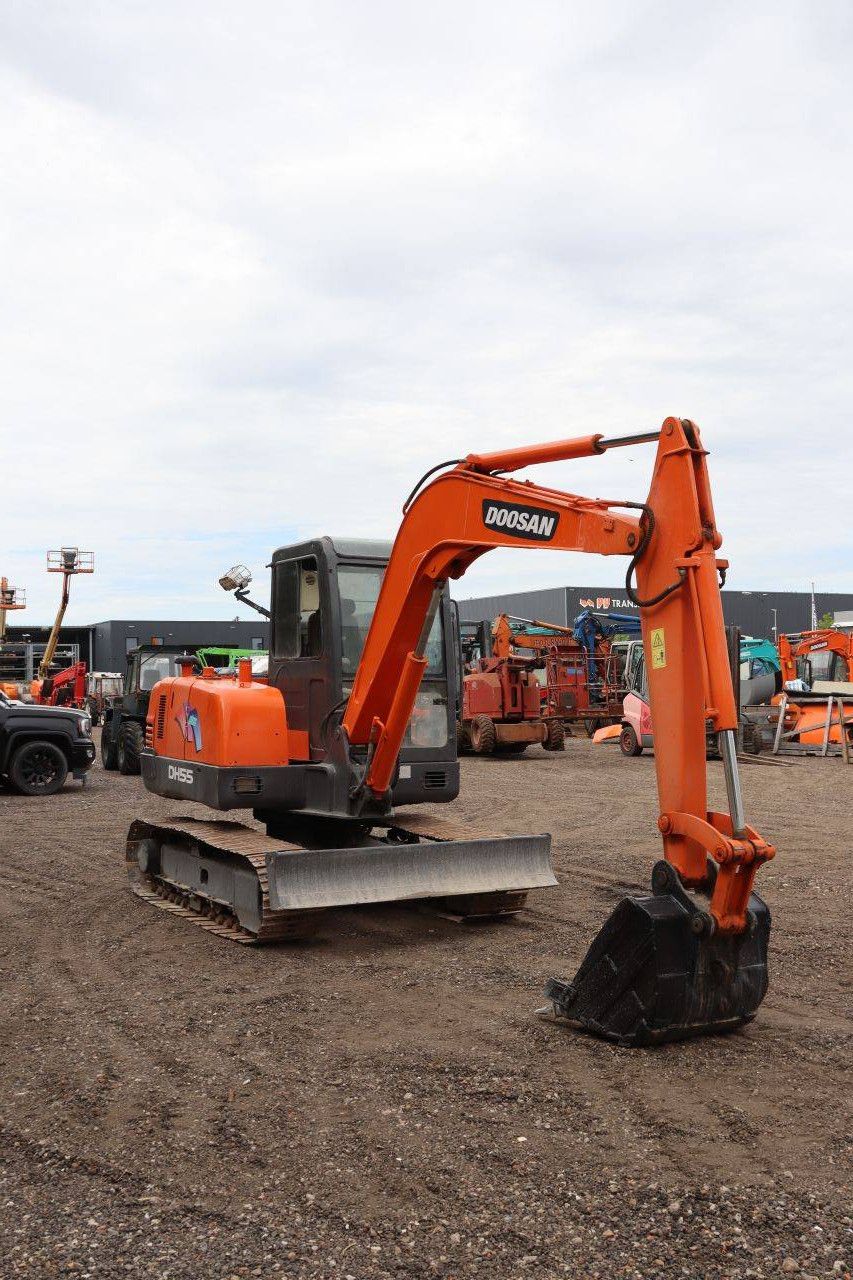 Rupsgraafmachine Doosan DH55-V Diesel