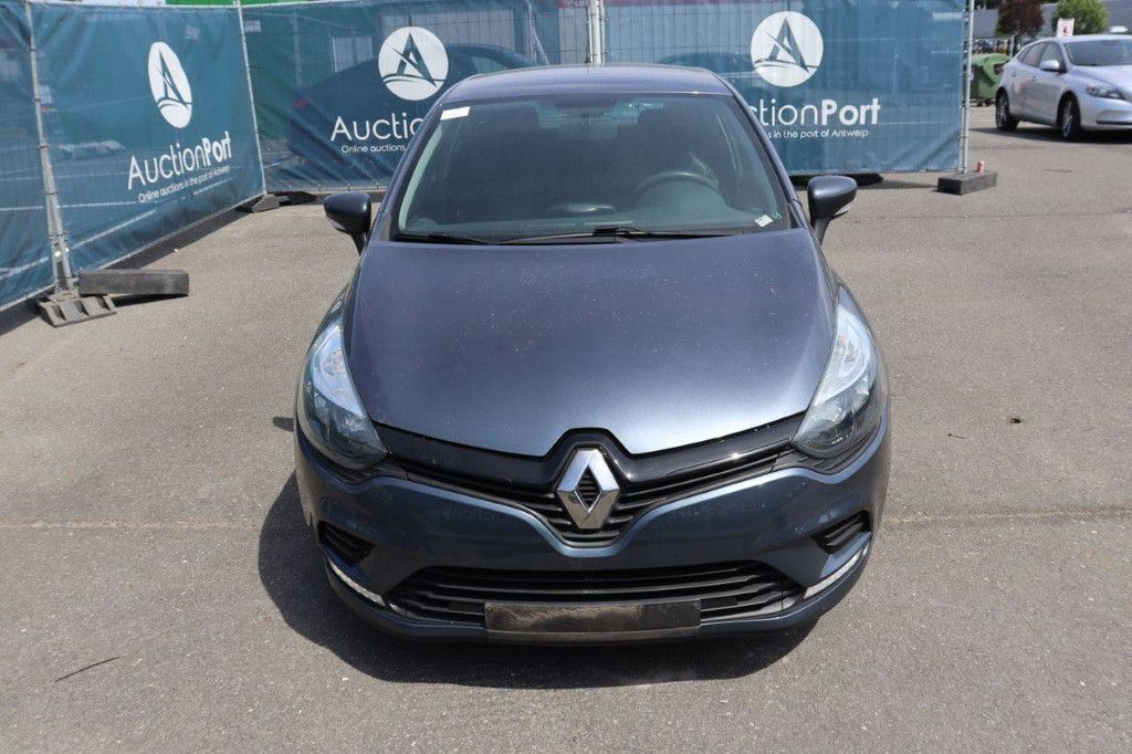 Passenger car Renault Clio Petrol 74hp 2017 (Margin)