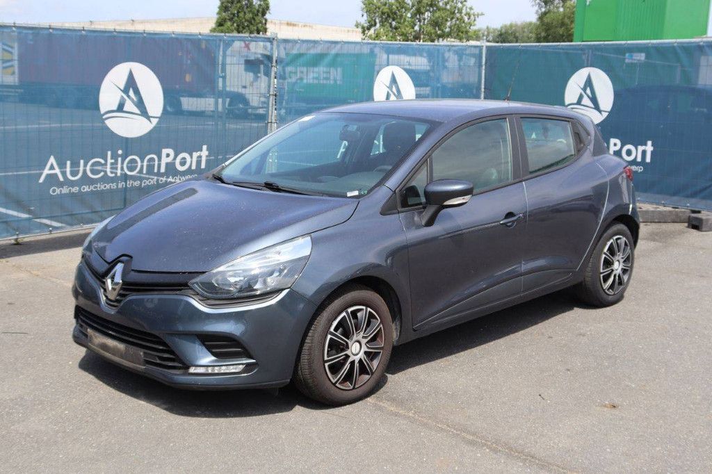 Passenger car Renault Clio Petrol 74hp 2017 (Margin)
