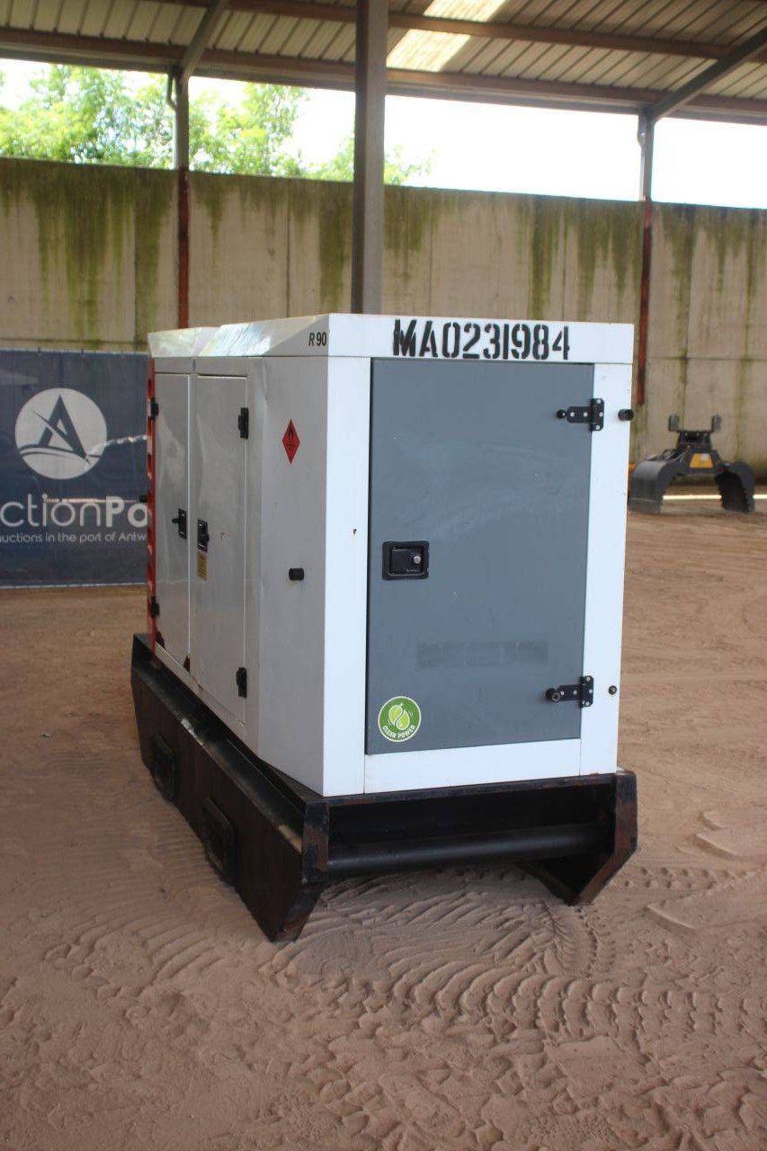 Generator SDMO R90C3 Diesel 80kVA 2011
