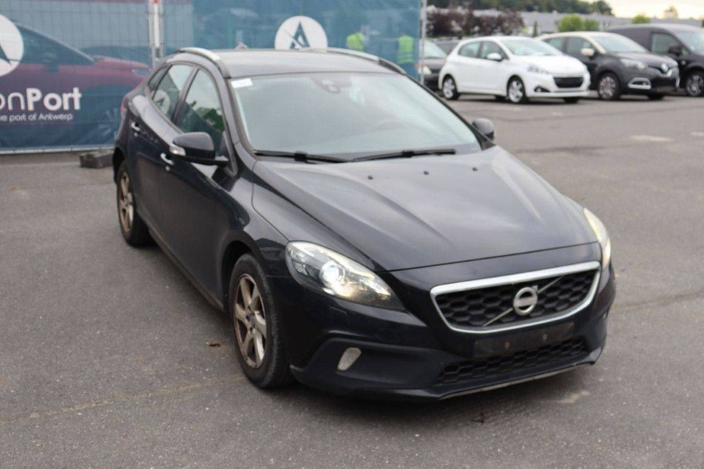 Passenger car Volvo V40 Diesel 115hp 2014 (Margin)